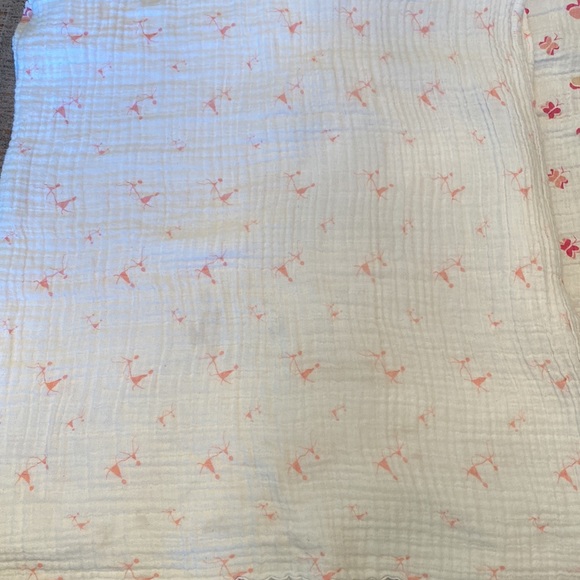 💕🤍Baby girl swaddle blanket bundle 💕🤍 - Picture 3 of 5